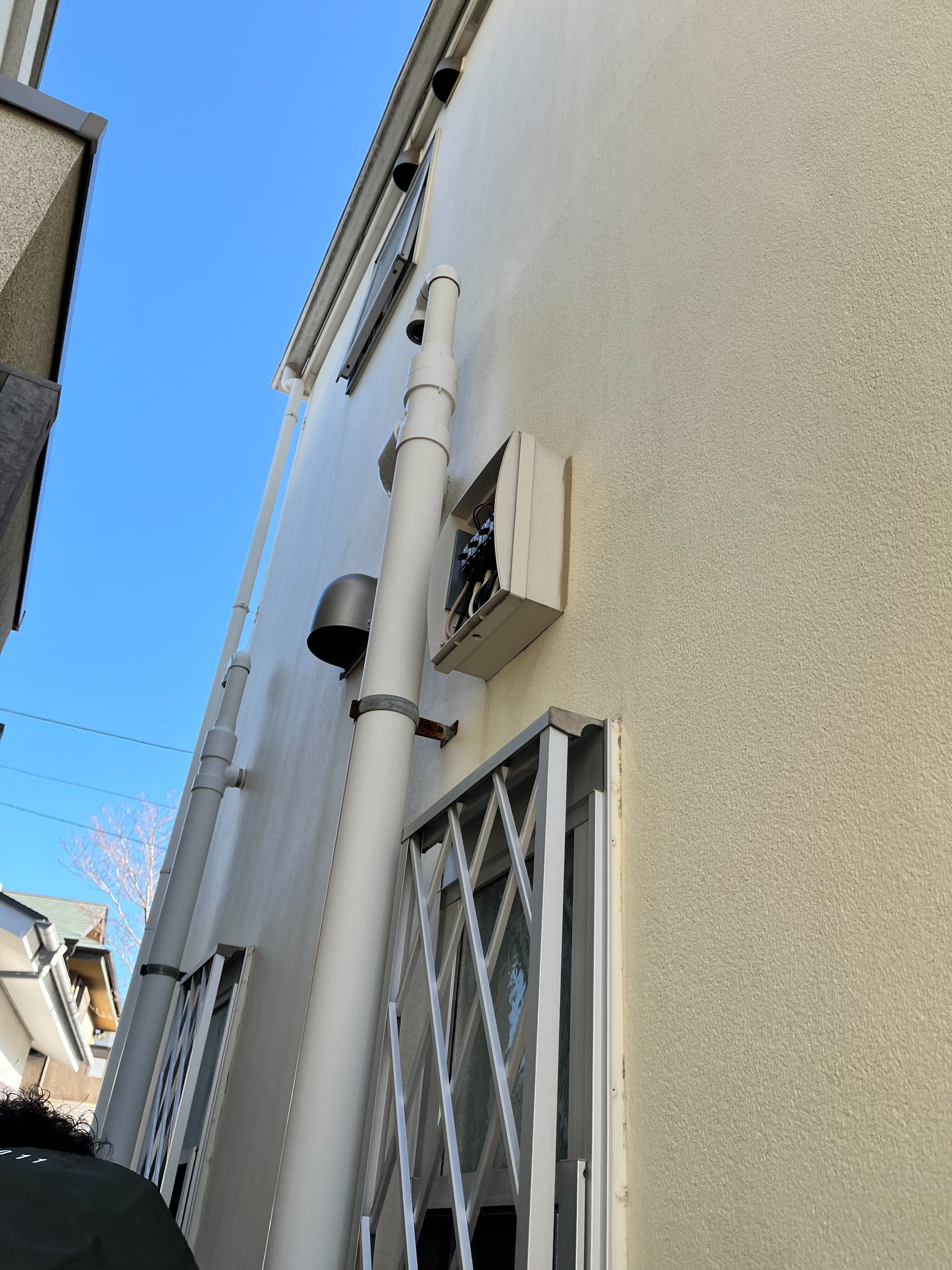 接続箱の取り外し